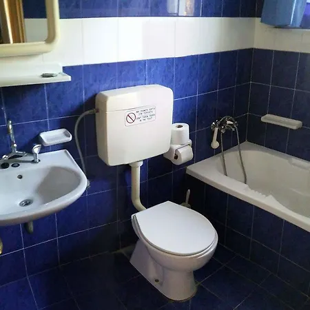 Petros Апарт-отель